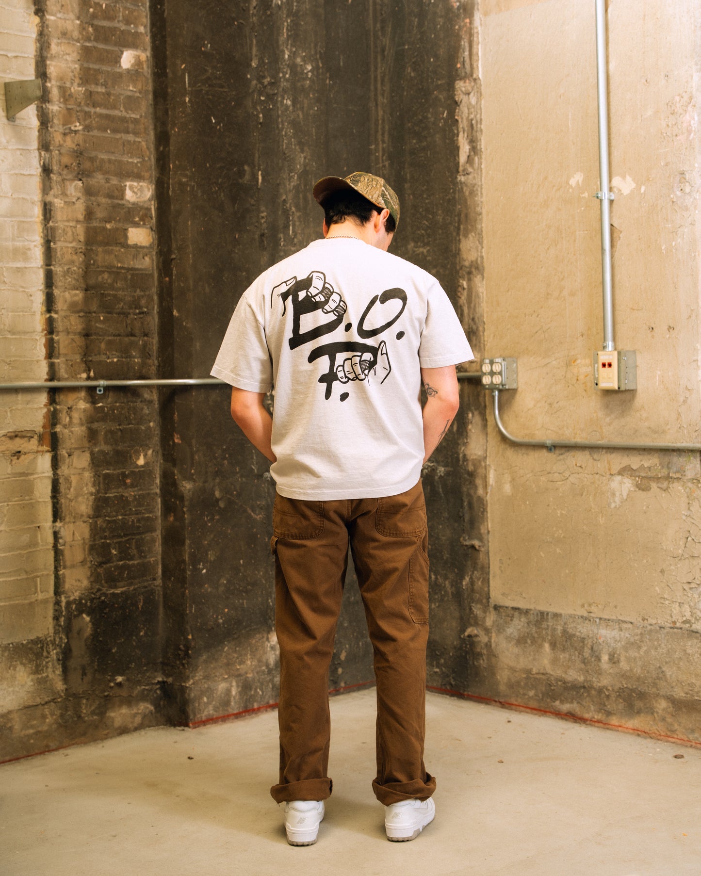 Midwest Grip Tee (Cropped, Grey)